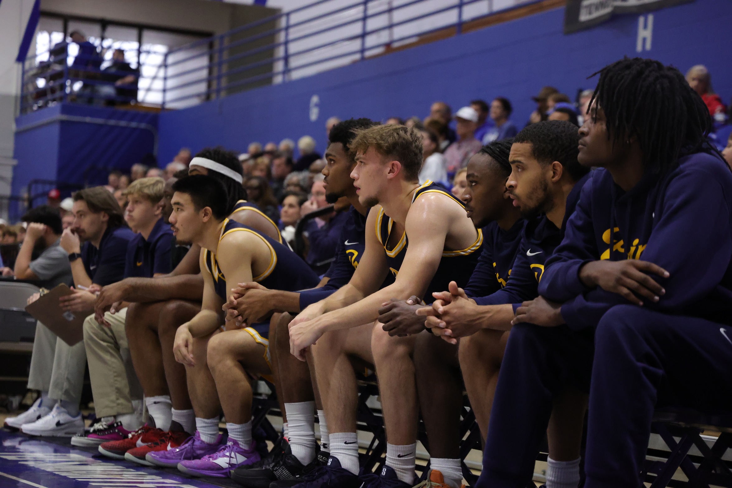 Men's Basketball Falls at Talladega