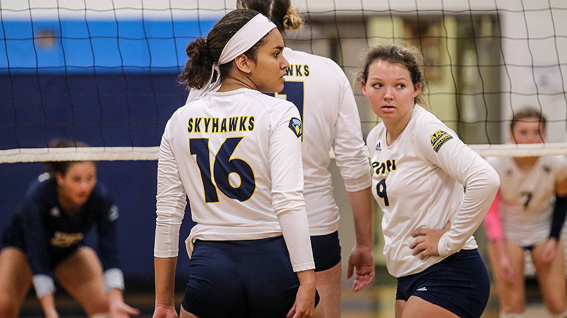 Volleyball&rsquo;s season ends in quarterfinal round of AAC tournament
